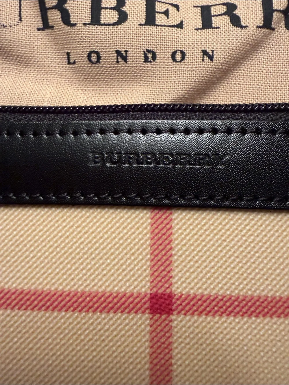 New w Tags Burberry Nova Check card case/ Key pouch